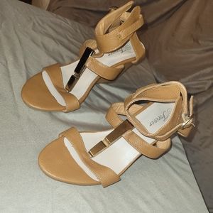 Tan & gold wedges